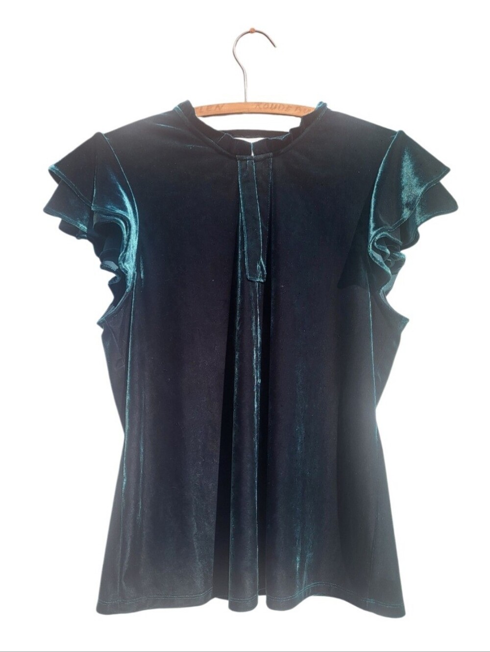 💚 CeCe Emerald Green Velvet Blouse 💚